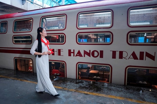 Ra mắt tàu du lịch văn hoá “Hà Nội 5 cửa ô”