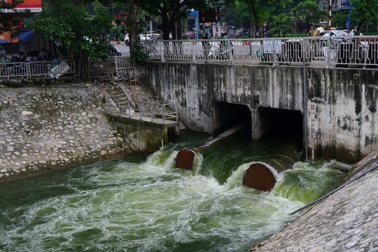 Hà Nội: Phấn đấu trước 10/9 sẽ dẫn nước từ hồ Tây về sông Tô Lịch