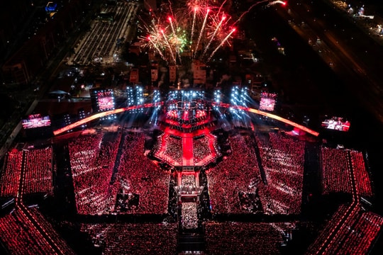 Hàng vạn khán giả hòa nhịp tại “thành phố điểm hẹn” The Global City trong 2 ngày Concert Encore Anh Trai Vượt Ngàn Chông Gai