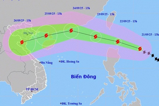 Bão Ragasa mạnh cấp siêu bão, có thể đạt cực đại cấp 17 khi vào Biển Đông