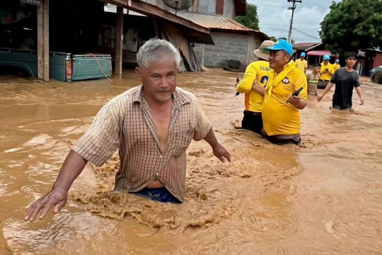 Thái Lan: Lũ lụt lan rộng, hàng trăm nghìn người chịu ảnh hưởng