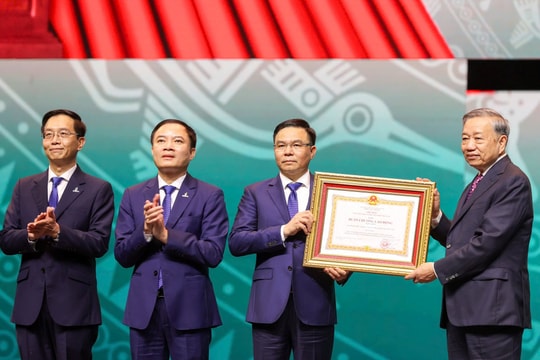 Petrovietnam đón nhận Huân chương Lao động Hạng Nhất: Khẳng định vị thế trụ cột, vươn tầm toàn cầu