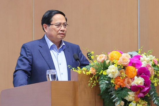 Thủ tướng: Các bộ, ngành, địa phương phải hoàn thiện cơ sở dữ liệu chậm nhất trong quý IV/2025