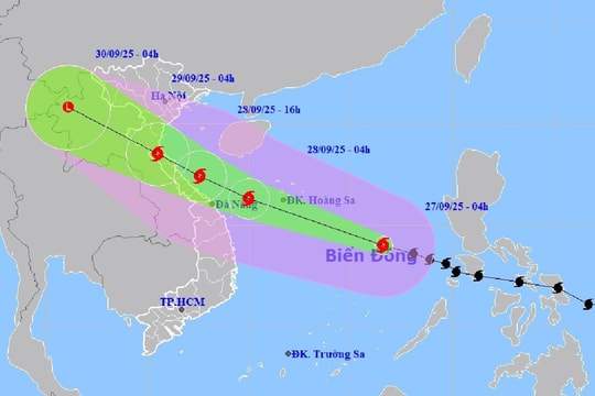 Bão số 10 di chuyển rất nhanh, Thủ tướng yêu cầu ứng phó với tinh thần quyết liệt nhất