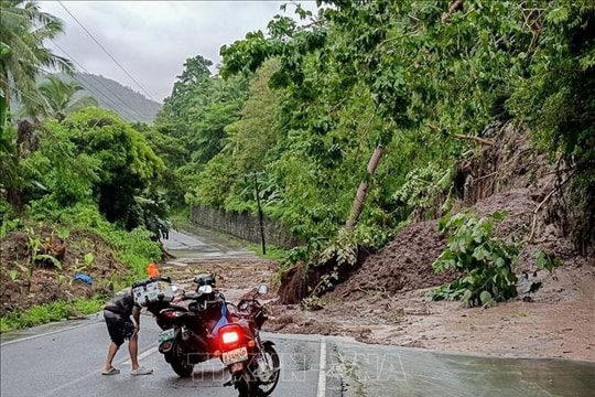 Quét qua Philippines, bão Bualoi gây thiệt hại nặng nề