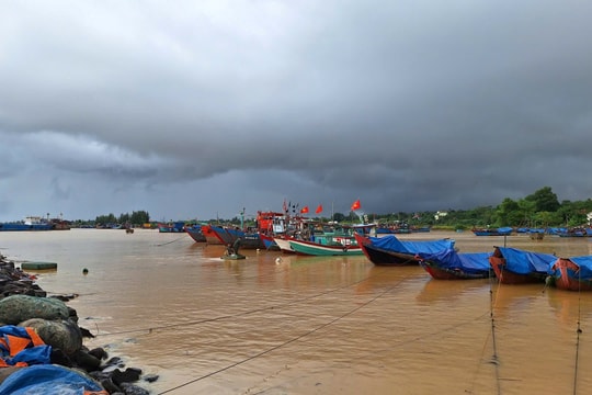 Chuyên gia chỉ những điểm khác biệt của bão số 10 và khuyến cáo kỹ năng ứng phó