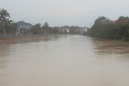 Thanh Hóa phát lệnh báo động III trên sông Yên, báo động I trên sông Lèn