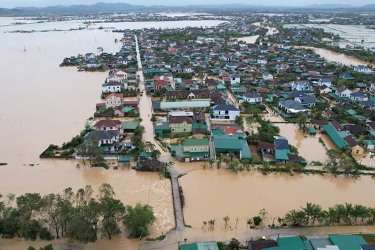 Nghệ An: Bão số 10 gây ngập lụt diện rộng, nhiều xã bị cô lập