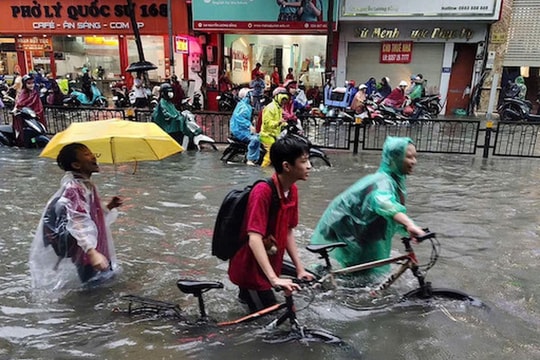 Hà Nội cho học sinh nghỉ học ngày 6/10 ứng phó bão số 11