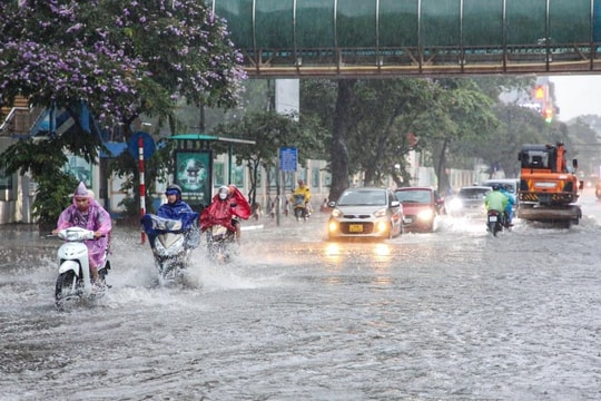 Chủ động ứng phó với mưa lũ lớn do hoàn lưu bão số 11: Các địa phương triển khai khẩn cấp biện pháp phòng chống thiên tai