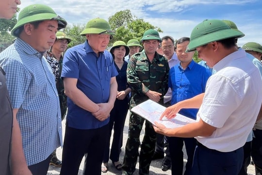 Vỡ đê bối, ngập sâu ở Bắc Ninh: Phó Thủ tướng Thường trực Nguyễn Hòa Bình đến hiện trường chỉ đạo ứng phó