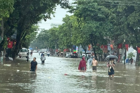 Tuyên Quang cảnh báo lũ quét, sạt lở toàn bộ 124 xã sau mưa lớn