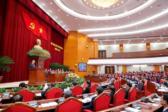 Thông báo Hội nghị lần thứ 13 Ban Chấp hành Trung ương Đảng khóa XIII
