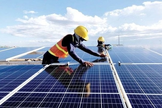 Bộ Công thương chốt cơ chế lắp điện mặt trời tự sử dụng, chỉ cần thông báo