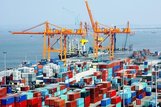 Công nghiệp tăng trưởng hai con số, xuất nhập khẩu hướng tới mốc 900 tỷ USD