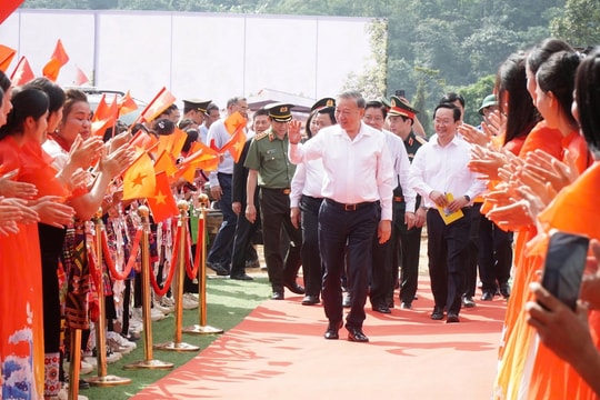 Tổng Bí thư Tô Lâm dự lễ khởi công Trường Phổ thông nội trú liên cấp Na Ngoi, Nghệ An