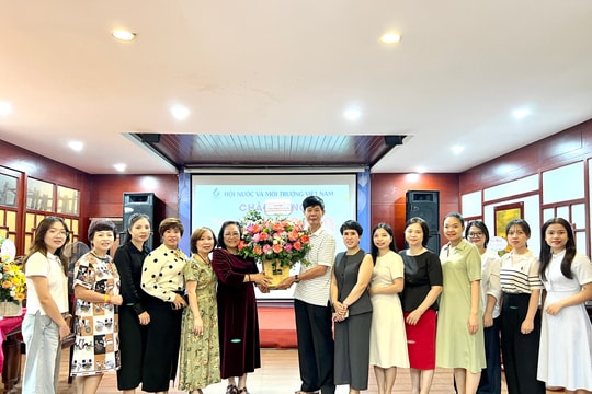 Hội Nước và Môi trường Việt Nam kỷ niệm Ngày Doanh nhân Việt Nam 13/10 và Ngày Phụ nữ Việt Nam 20/10
