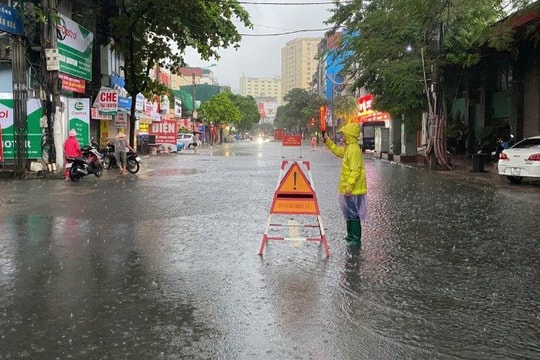 Hà Nội mưa diện rộng, đề phòng ngập ứng tại nhiều khu vực