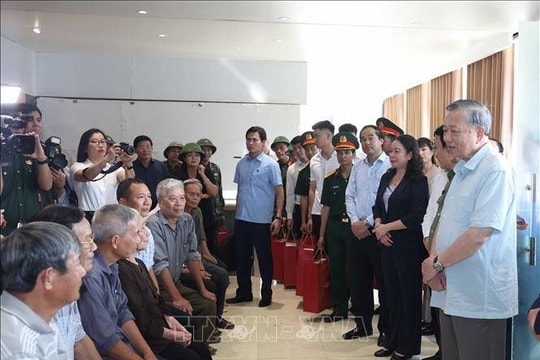 Tổng Bí thư Tô Lâm: Phát huy tinh thần “tương thân tương ái”, chung tay giúp dân sớm ổn định cuộc sống