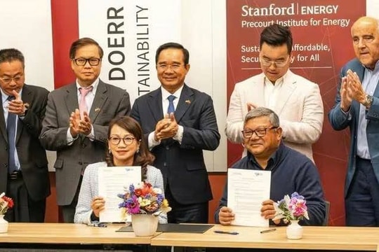 Đại học Quốc gia thành phố Hồ Chí Minh – Stanford ký kết hợp tác chiến lược về công nghệ cao