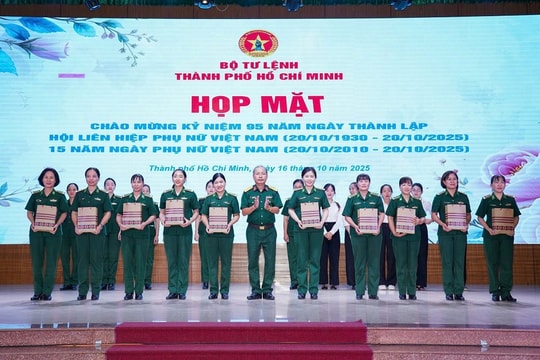 Hành trình yêu thương – Hướng về biển đảo