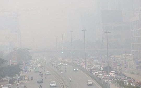 Không khí sáng 20/10: Hà Nội và TP.HCM ở mức kém, ảnh hưởng nhóm nhạy cảm