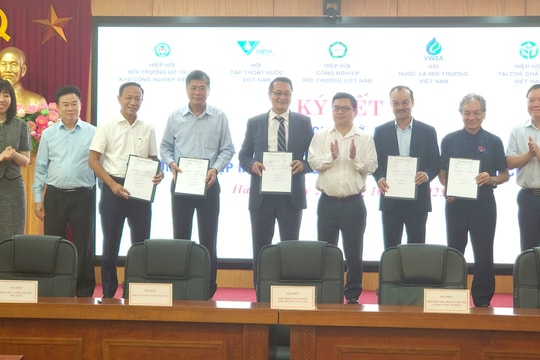 Hội Nước và Môi trường Việt Nam tham gia ký kết hợp tác phát triển công nghiệp môi trường Việt Nam