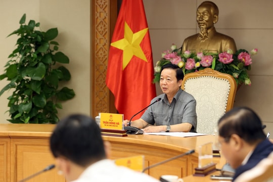 Nguy cơ ngập lụt lớn tại miền Trung: Mưa bão có thể tái diễn như năm 2020