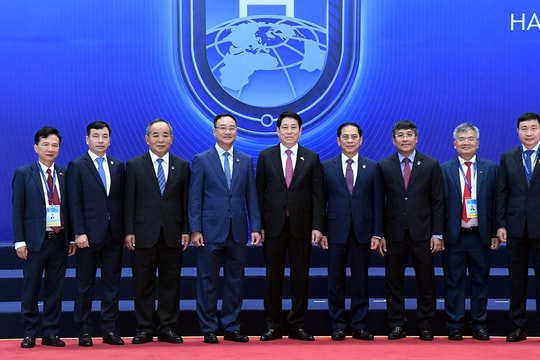 Chủ tịch nước Lương Cường chủ trì Lễ mở ký Công ước của LHQ về chống tội phạm mạng - Công ước Hà Nội Chủ tịch nước Lương Cường chủ trì Lễ mở ký Công ước của LHQ về chống tội phạm mạng - Công ước Hà Nội