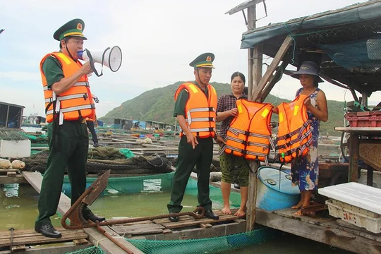 Gia Lai: Cảnh báo nguy cơ sạt lở đất, ngập lụt sâu do mưa lớn kéo dài Gia Lai: Cảnh báo nguy cơ sạt lở đất, ngập lụt sâu do mưa lớn kéo dài