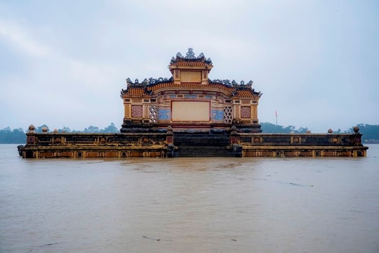 Huế, Đà Nẵng và phía đông Quảng Ngãi có thể đón mưa lớn trở lại từ đêm nay Huế, Đà Nẵng và phía đông Quảng Ngãi có thể đón mưa lớn trở lại từ đêm nay