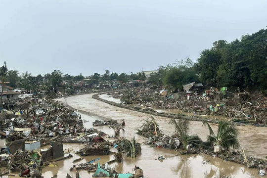 Philippines: Bão Kalmaegi tàn phá nặng nề, 114 người thiệt mạng