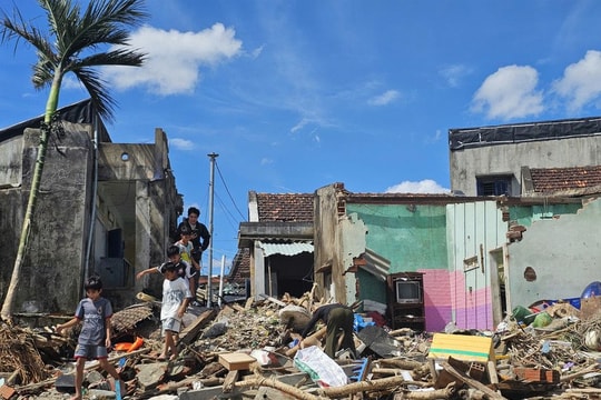 Gia Lai công bố tình huống khẩn cấp tại 65 xã, phường sau bão số 13