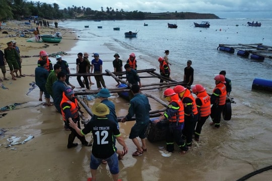 Australia tăng thêm viện trợ, hỗ trợ Việt Nam khắc phục thiệt hại bão lũ miền Trung