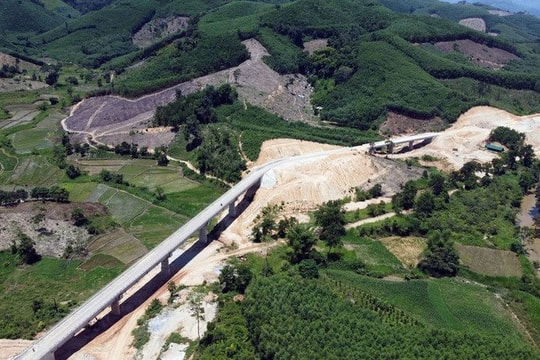 Công bố tình huống khẩn cấp thiên tai trên tuyến Trường Sơn Đông qua Đà Nẵng, Gia Lai