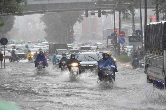 Khu vực từ Hà Tĩnh đến Đà Nẵng sắp có mưa lớn trên diện rộng