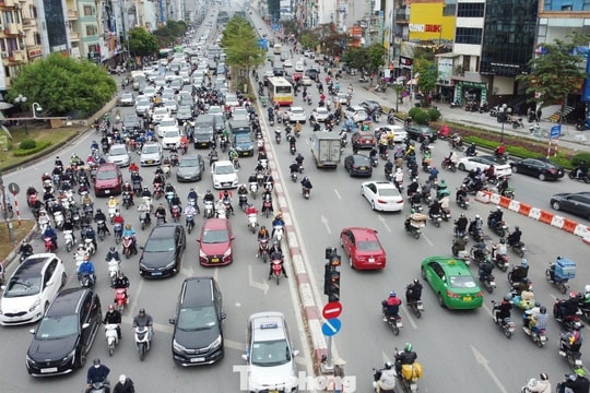 Đề xuất chính sách hỗ trợ người dân sử dụng phương tiện giao thông xanh trước 31/1/2026