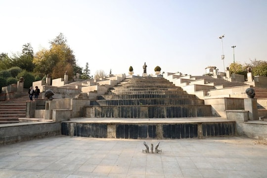 Iran gieo mây cứu hồ Urmia giữa mùa Thu khô hạn nhất 50 năm