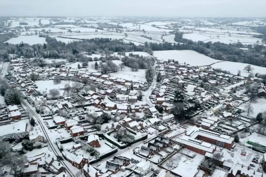 Anh phát cảnh báo sức khỏe khi đón đợt lạnh gay gắt đầu mùa Đông