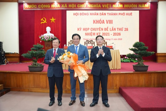 TP. Huế kiện toàn lãnh đạo UBND thành phố