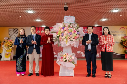 Trường Tiểu học Nguyễn Viết Xuân tổ chức Lễ kỷ niệm 43 năm Ngày Nhà giáo Việt Nam 20/11