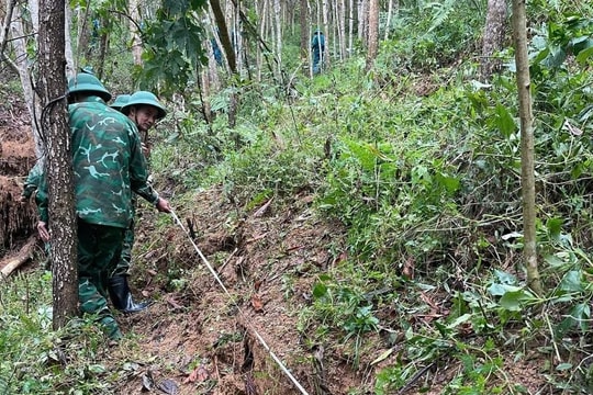 Đà Nẵng: Xã Đắc Pring đề nghị công bố tình huống khẩn cấp do vết nứt đe dọa khu dân cư