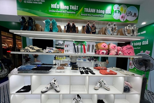 Trưng bày 500 sản phẩm thật - giả để chống gian lận thương mại