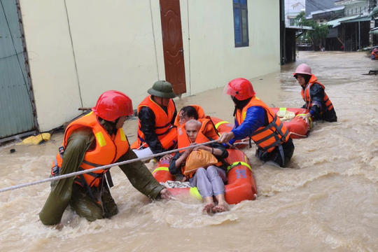 Khánh Hòa, Gia Lai, Đắk Lắk tiếp tục chìm trong ngập lụt