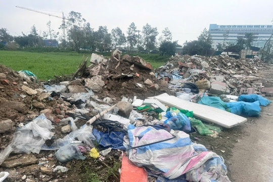 Nghệ An: Vẫn tồn tại tình trạng đổ trộm rác thải xây dựng