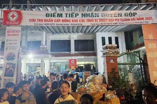 TP.HCM thông báo dừng tiếp nhận hàng hoá hỗ trợ đồng bào vùng bão lũ