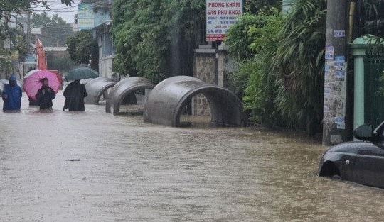Khánh Hòa khẩn trương tái thiết sau trận lũ lịch sử