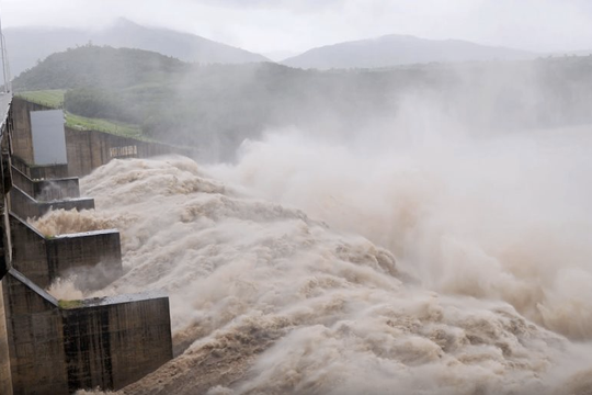 Đắk Lắk: Khẩn trương hạ mực nước ba hồ thủy điện, ứng phó áp thấp nhiệt đới