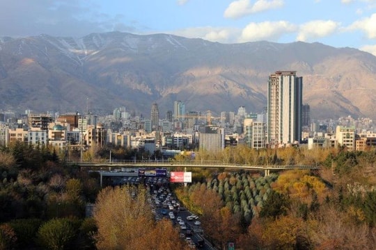 Ô nhiễm không khí, Iran phải đóng cửa trường học