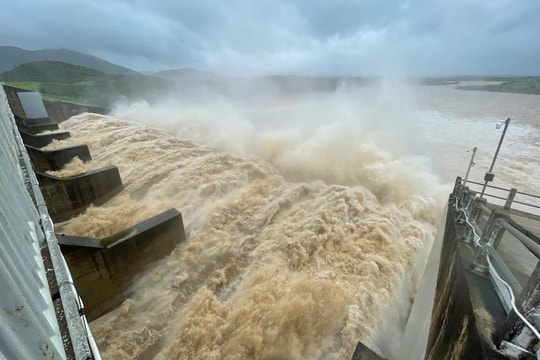Ban Bí thư yêu cầu điều chỉnh các quy trình vận hành hồ chứa thủy điện, thủy lợi